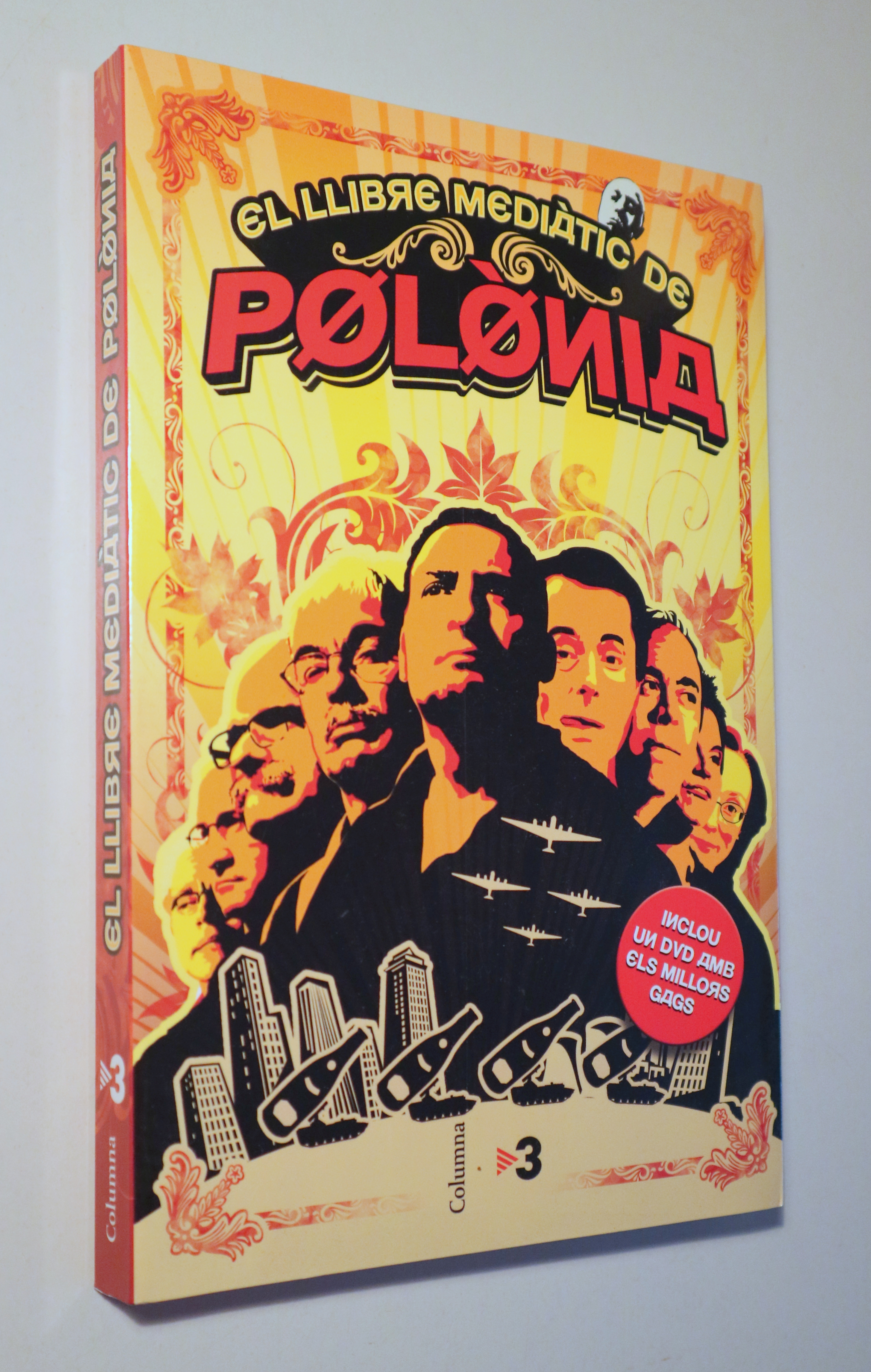 EL LLIBRE MEDIÀTIC DE POLÒNIA - Barcelona 2007 - Molt il·lustrat