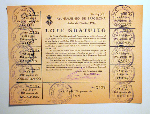 LOTE GRATUITO. Fiestas de Navidad 1944. Vale por 200 gramos de PAN. Nº 2437 - Barcelona 1944