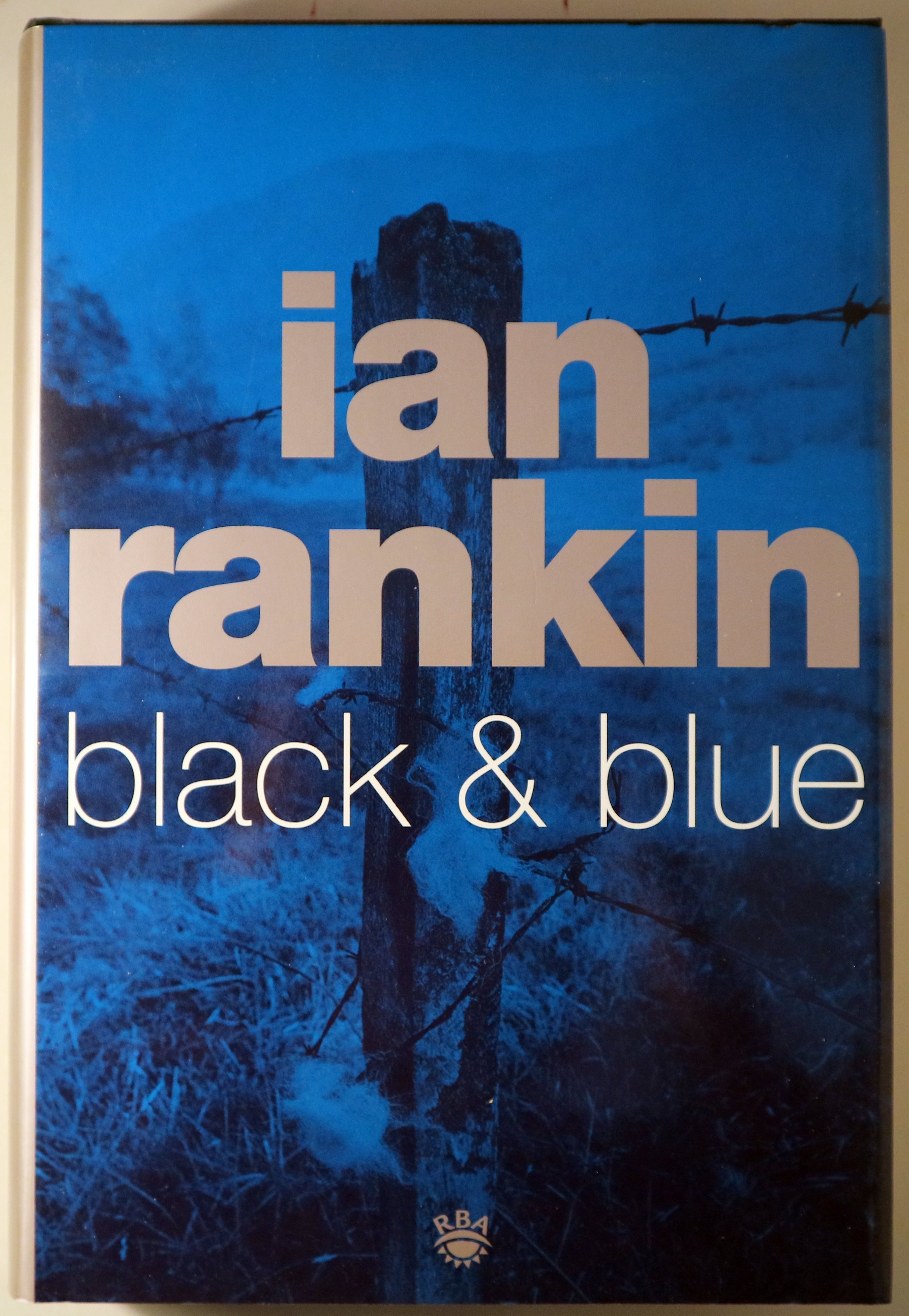 BLACK & BLUE - Barcelona 2001