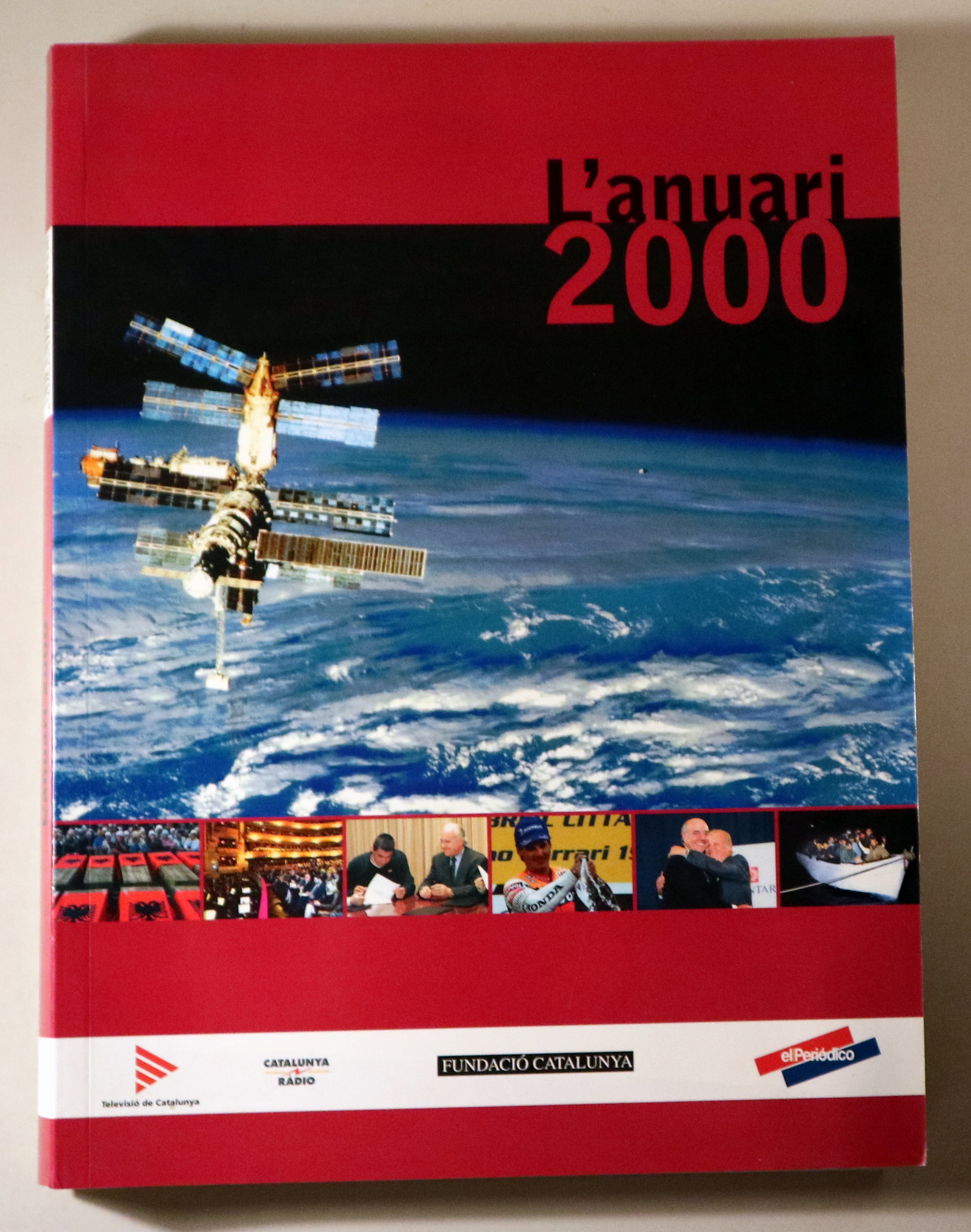 L'ANUARI 2000 - Barcelona 2000 - Il·lustrat