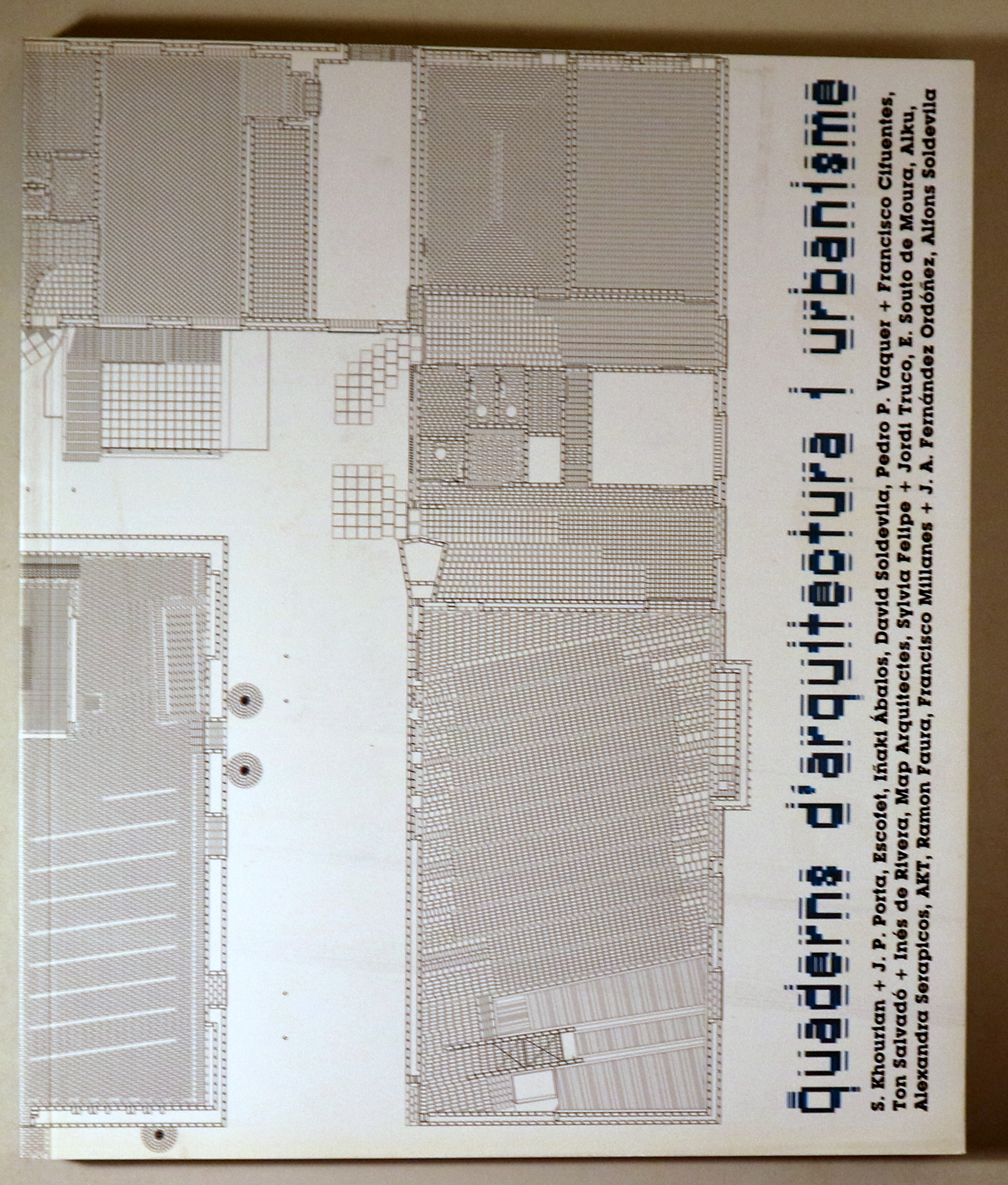 QUADERNS D'ARQUITECTURA I URBANISME Nº 242 - Barcelona 2004 - Il·lustrat
