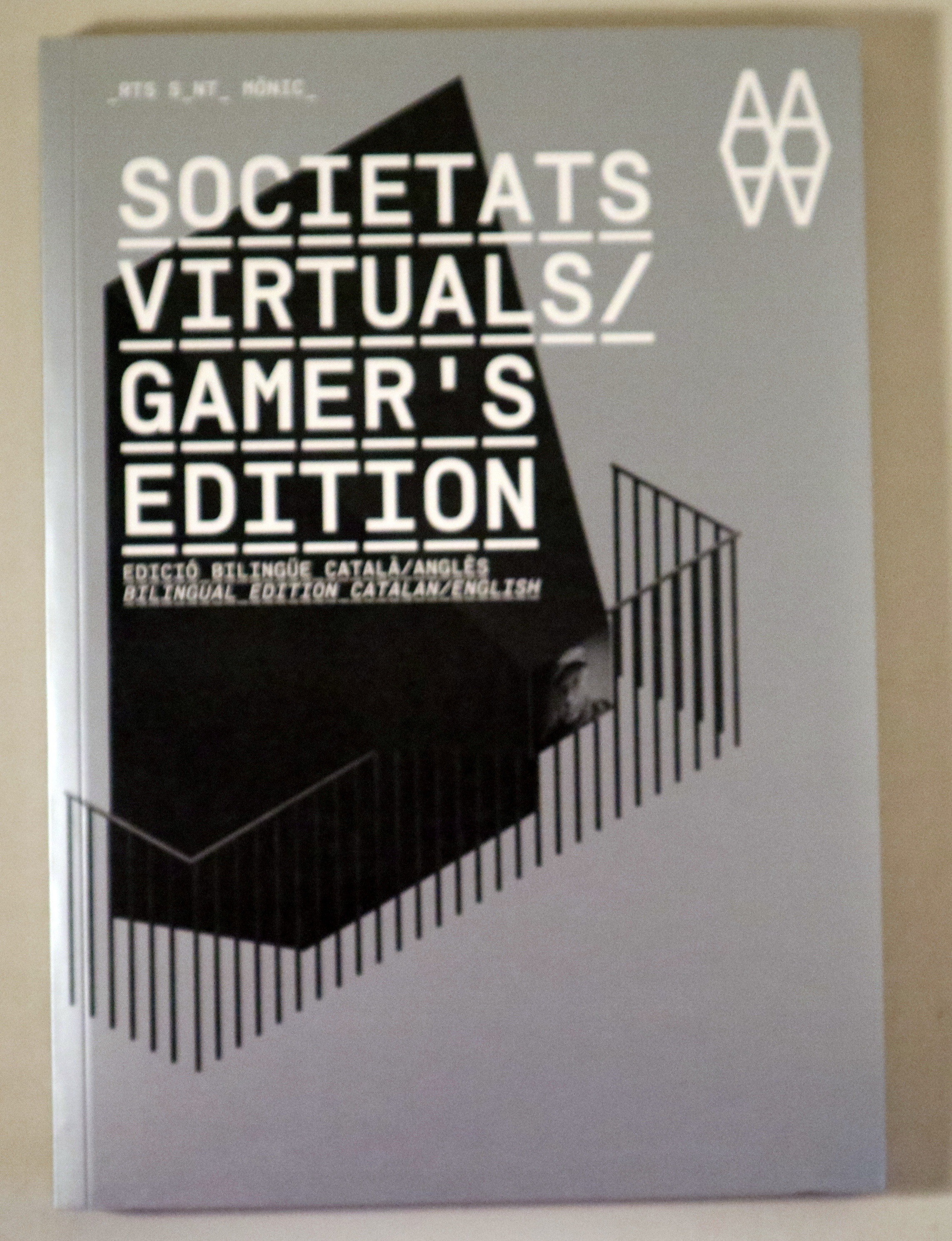 SOCIETATS VIRTUALS / GAMER'S EDITION - Barcelona 2010 - Il·lustrat