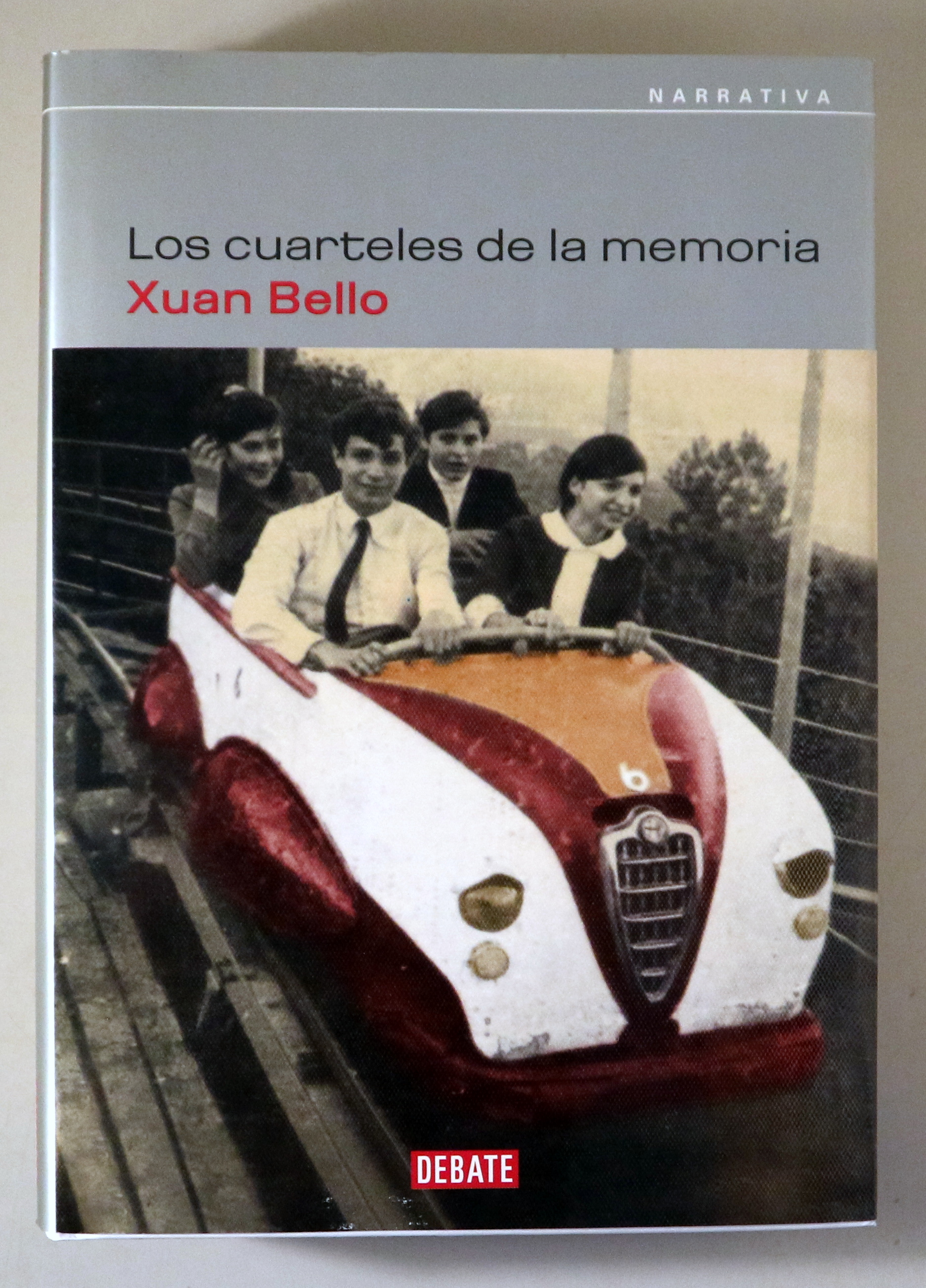 LOS CUARTELES DE LA MEMORIA - Barcelona 2003 - 1ª edición en español