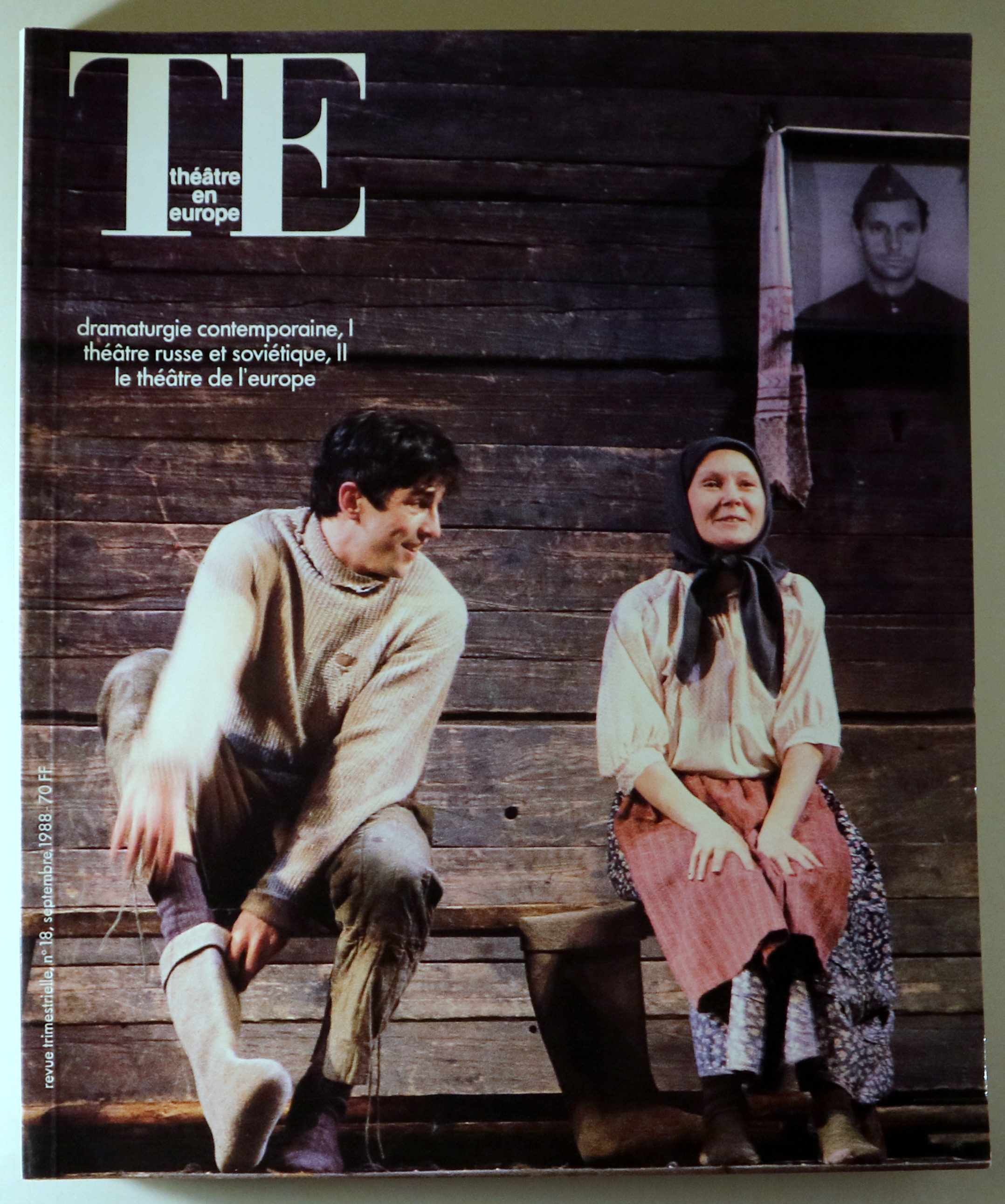 THÉÂTRE EN EUROPE Nº 87. Dramaturgie contemporaine I / Théâtre russe et soviétique II / Le théâtre de l'Europe - Paris 1988 - I