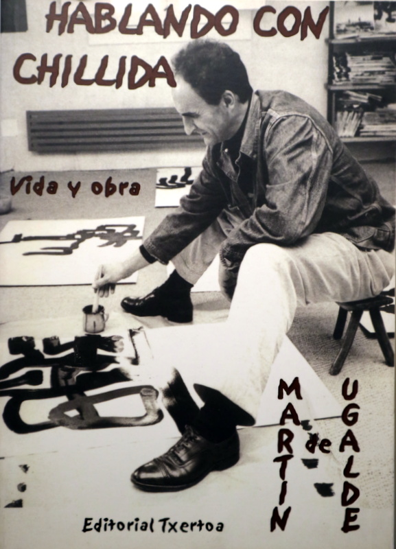 HABLANDO CON CHILLIDA - San Sebastián 2002 - Ilustrado