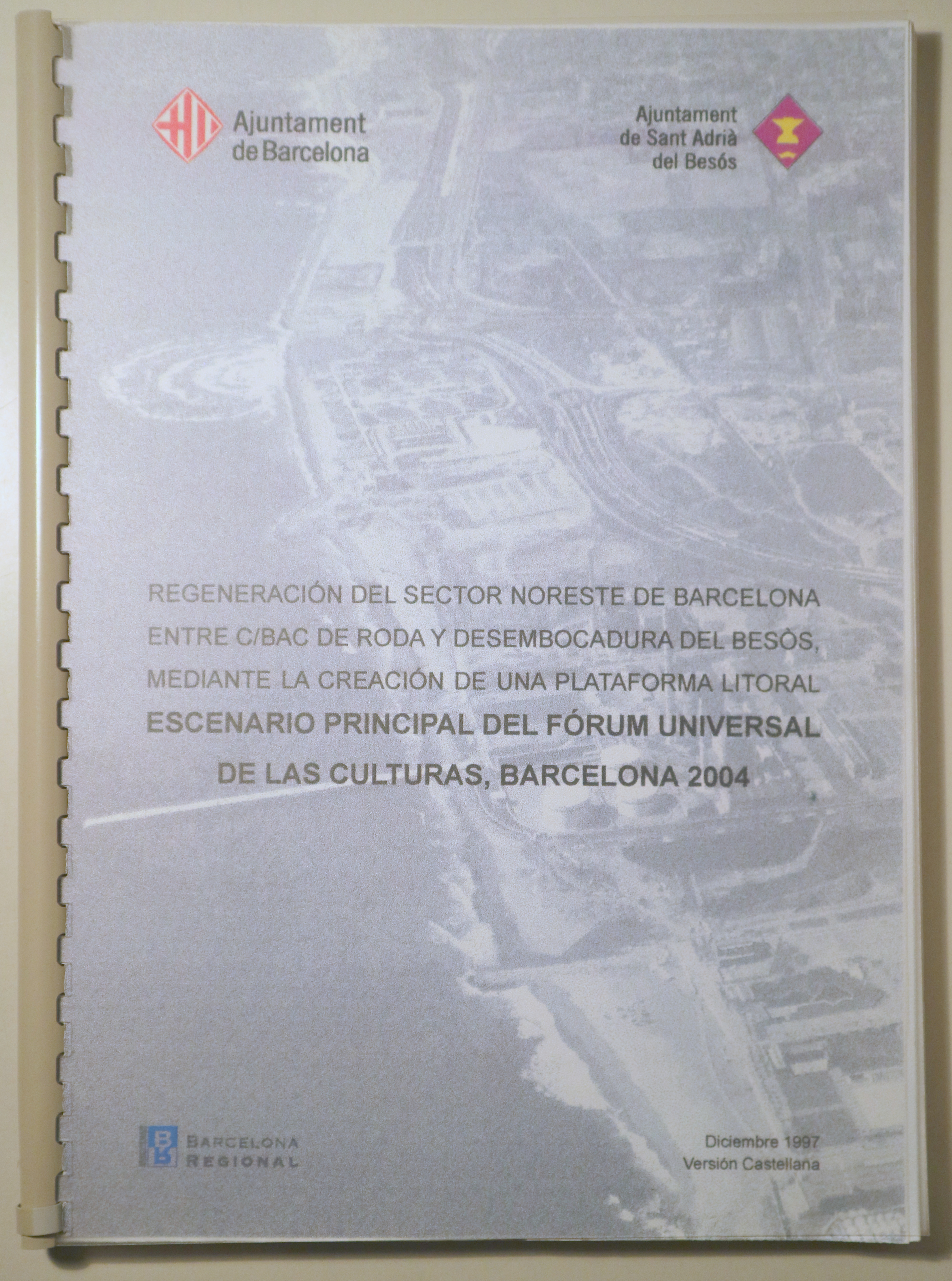 REGENERACIÓN SECTOR NORESTE DE BARCELONA - Barcelona 1997 - Muy ilustrado