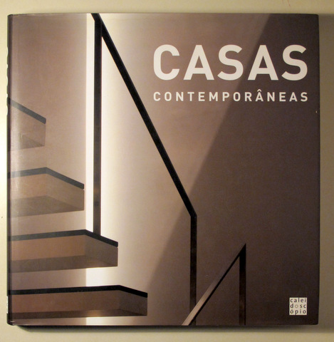 CASAS CONTEMPORÂNEAS - S.L. 2005 - Ilustrado - Libro en portugués