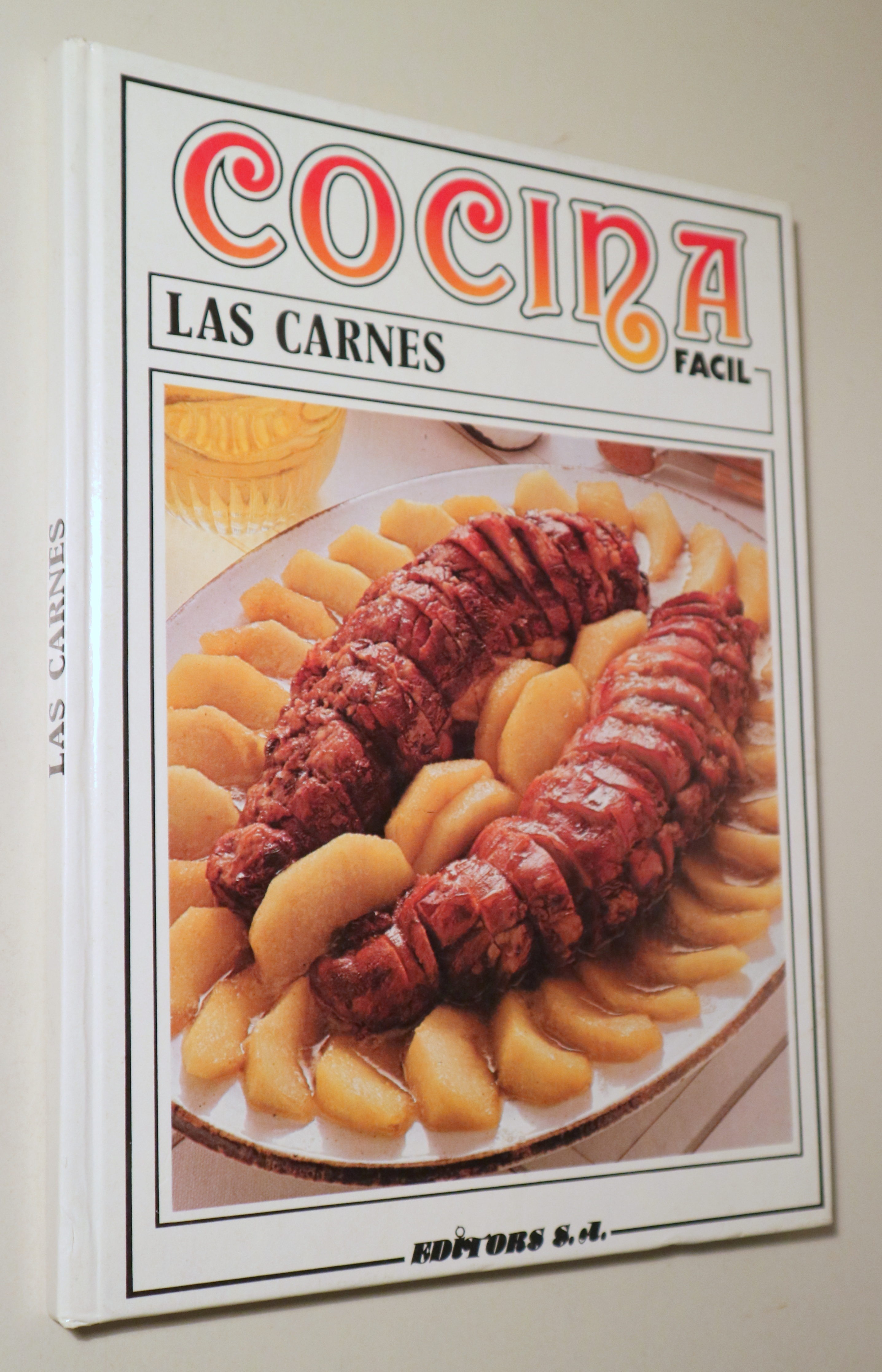 COCINA FÁCIL. Las carnes - Barcelona 1985 - Ilustrado